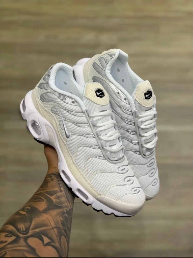 Tênis Nike Air Max Plus TN 'Pure Platinum'